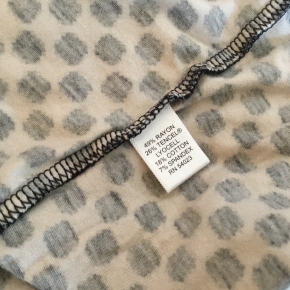 Banana Republic Geo Dot Crew Neck Luxe Top PXS XSP - Picture 6 of 8